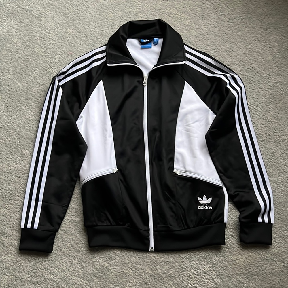 Adidas super cute zip up jacket